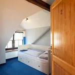 Gasthuis Orlov 4*
