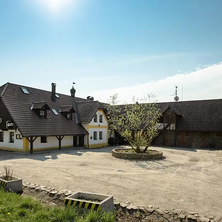 Orlov Guest house 4*