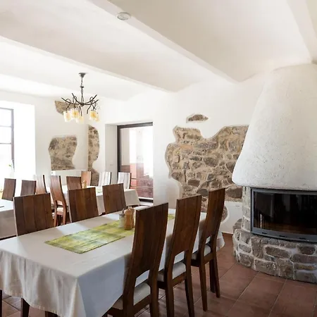 Orlov Guest house 4*